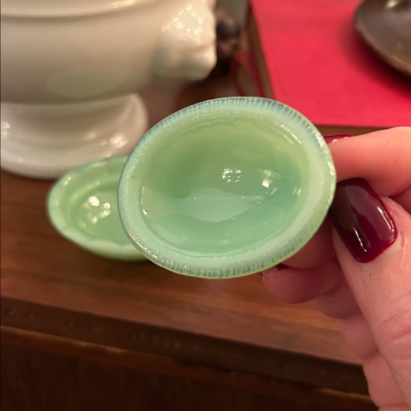 Jadeite Green Glass Mini Hen on Nest Salt Cellar - Picture 6 of 9